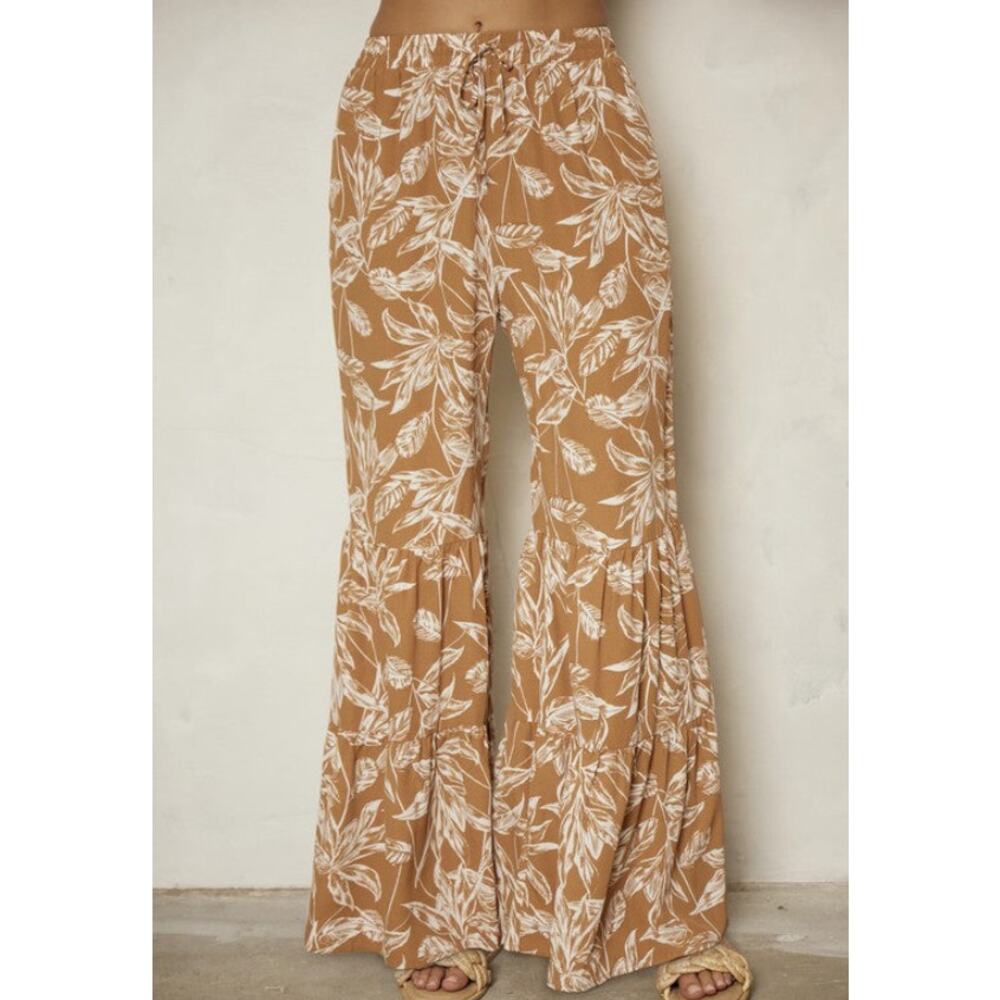NWOT Endless Blu Tiered Wide Leg Pants Elastic Waist Floral Print Size Medium - Picture 8 of 9